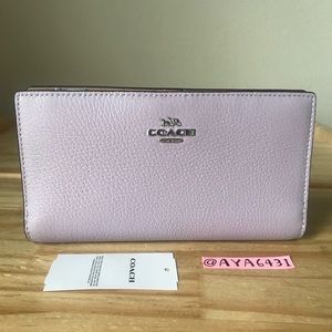 Coach wallet🎈🎈